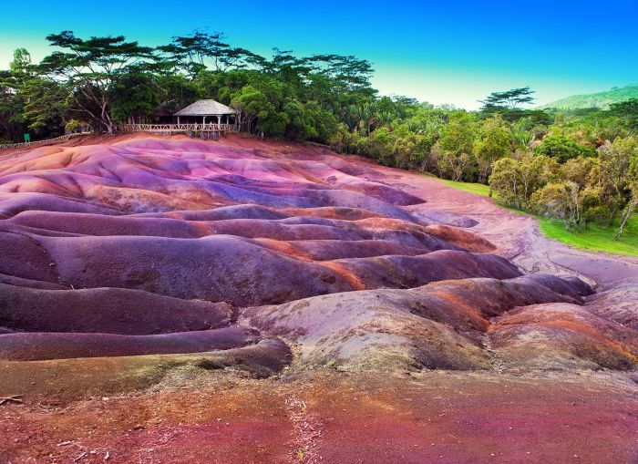 7 coloured earth mauritius