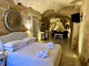 Matera italy cave hotels